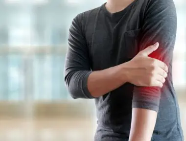 Você sente dor no pescoço e formigamento no braço? Então fique atento, esses podem ser sintomas da cervicobraquialgia