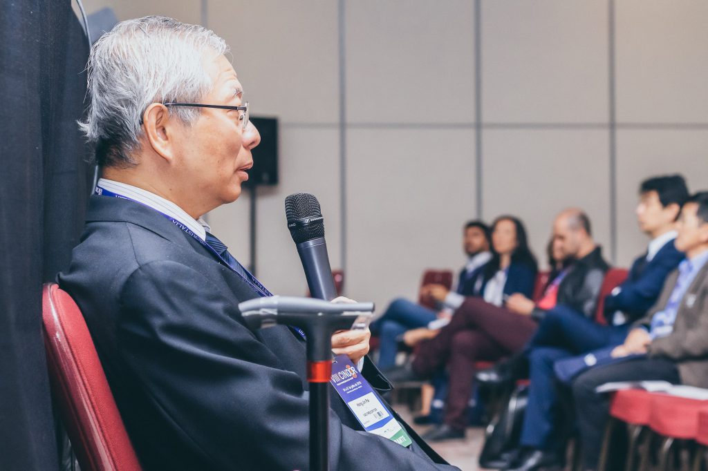 Acupuntura e pressão alta: como o relaxamento apoia o cuidado 7 Prof. Dr. Hong Jin Pai em mesa de debate no CINDOR 2018.
