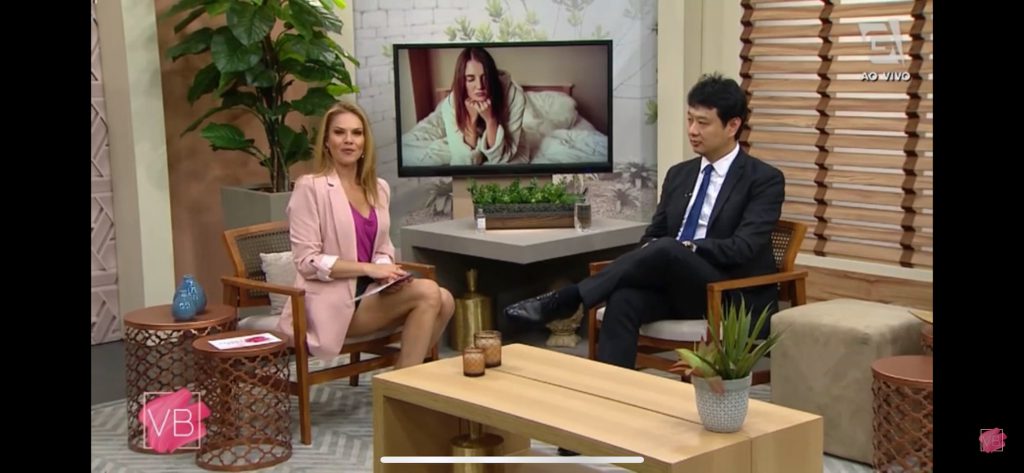 Dr. Marcus Yu Bin Pai em entrevista ao vivo no programa Você Bonita da TV Gazeta
